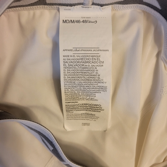 Under Armour White Tight Leggings. Size M - Picture 4 of 4